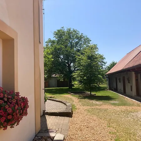 Penzion U Cerhů, - český Ráj Kněžmost